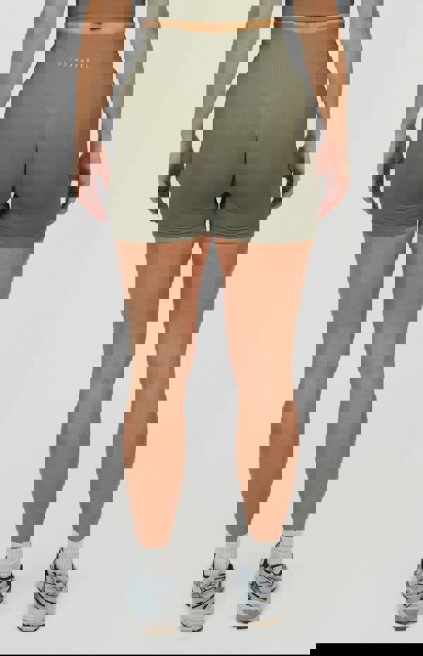 V3 Apparel Form Seamless Scrunch Shorts - Olive Green