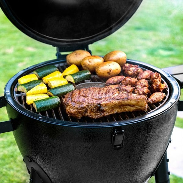 Char-Griller® - Akorn® Kamado Grill & Smoker