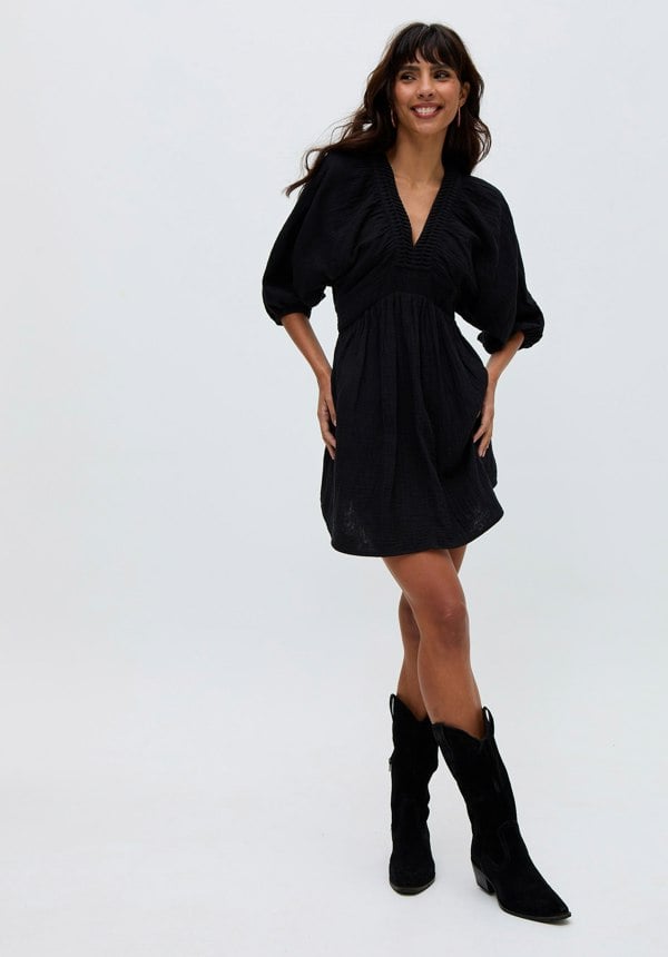 Soipoi Ruched V-Neck Mini Dress In Black