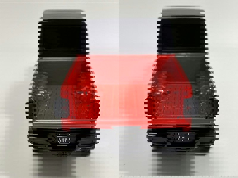 Tayumo Jeep Gladiator Red LHD Red 1:32 Scale Light & Sound Tayumo 32130001