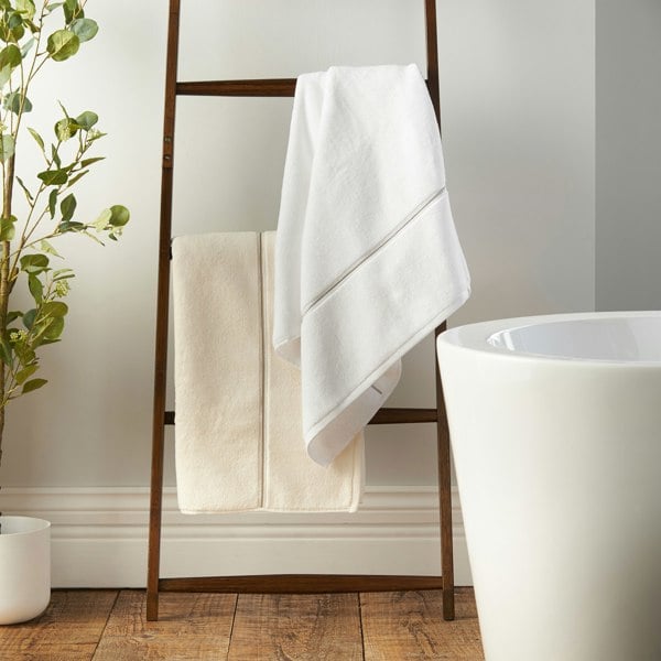 Bianca Zero Twist Satin Stitch Cotton Towel