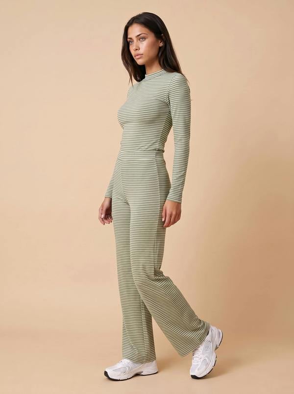 Urban Bliss Ribbed Stripe Top