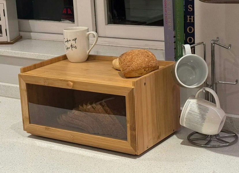 Maison des Cadeaux Rectangular Bamboo Single-Layer Bread Bin