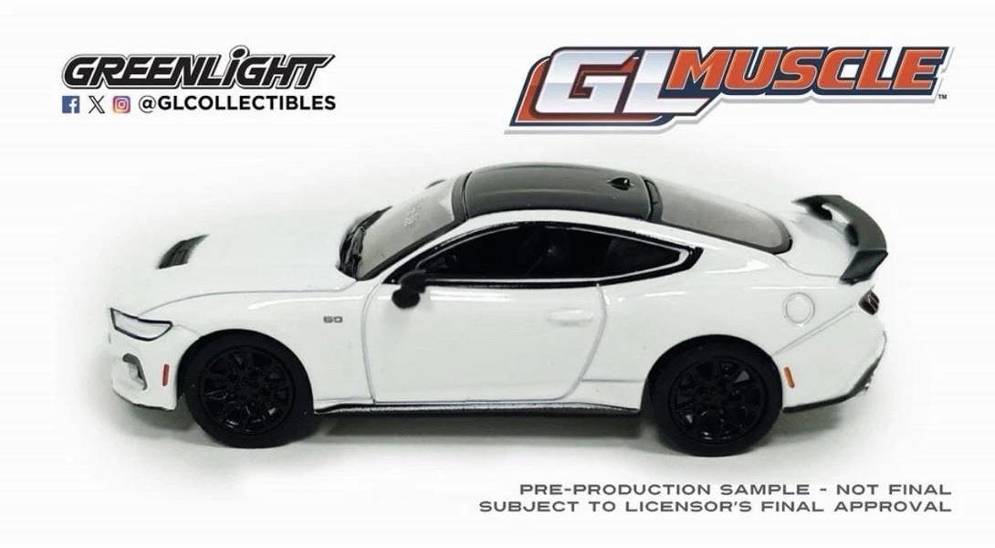 MCSlots Ford Mustang 2024 Oxford White 1:64 Scale Greenlight 13370F