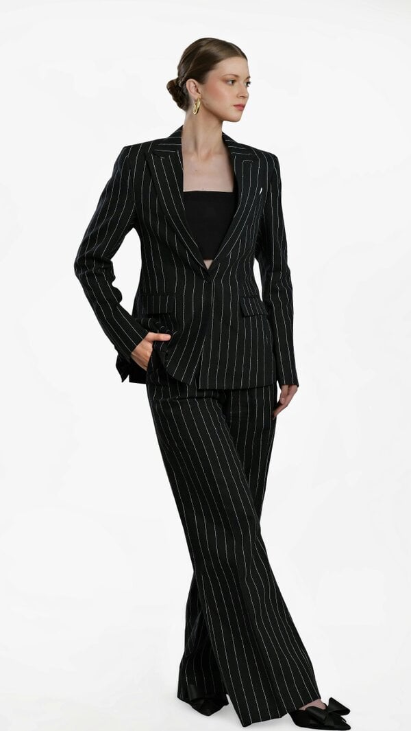 LuvForever Fashion Regent - Black Striped 100% Linen Suit