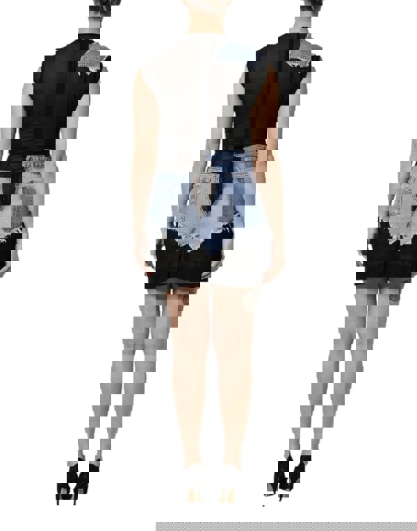 DR81717_4_P.jpg