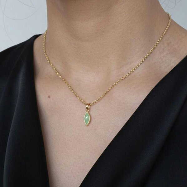 Uchi & Soto Nekomeishi Green Cats Eye Pendant