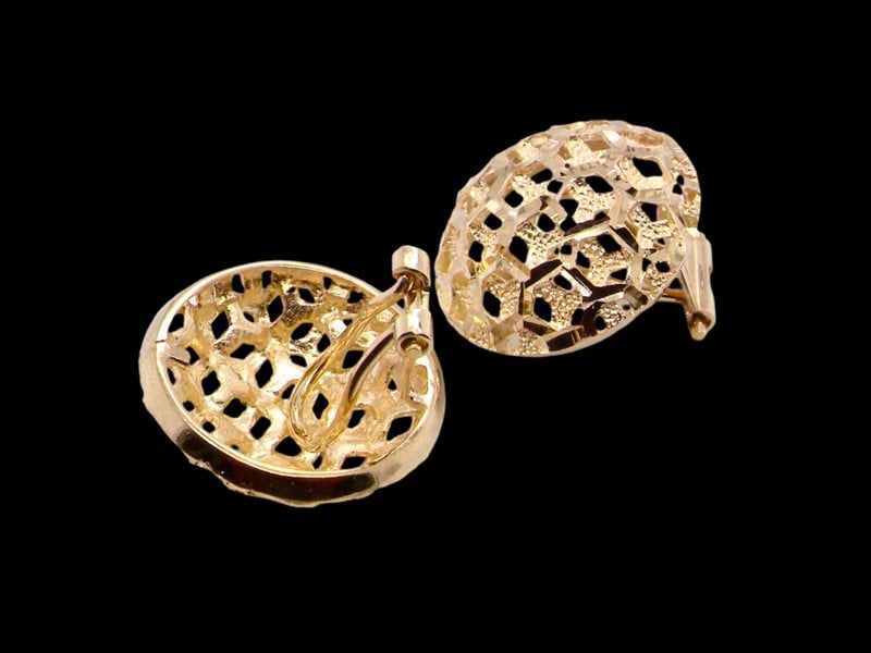 A pair of CLIP style earrings