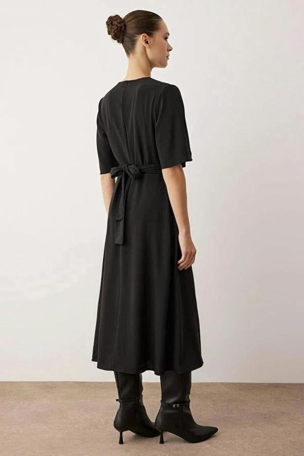 WOVCOR Midi Woven Dress with Accessory Details