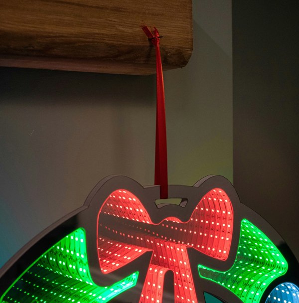 Samuel Alexander 60cm Light up Hanging Christmas Wreath Infinity Mirror with Multi-Coloured LEDs