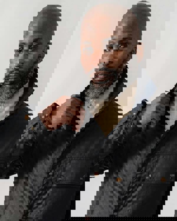 Model wearing Belstaff Ground Mens Jacket in Dark Navy - Collar detail