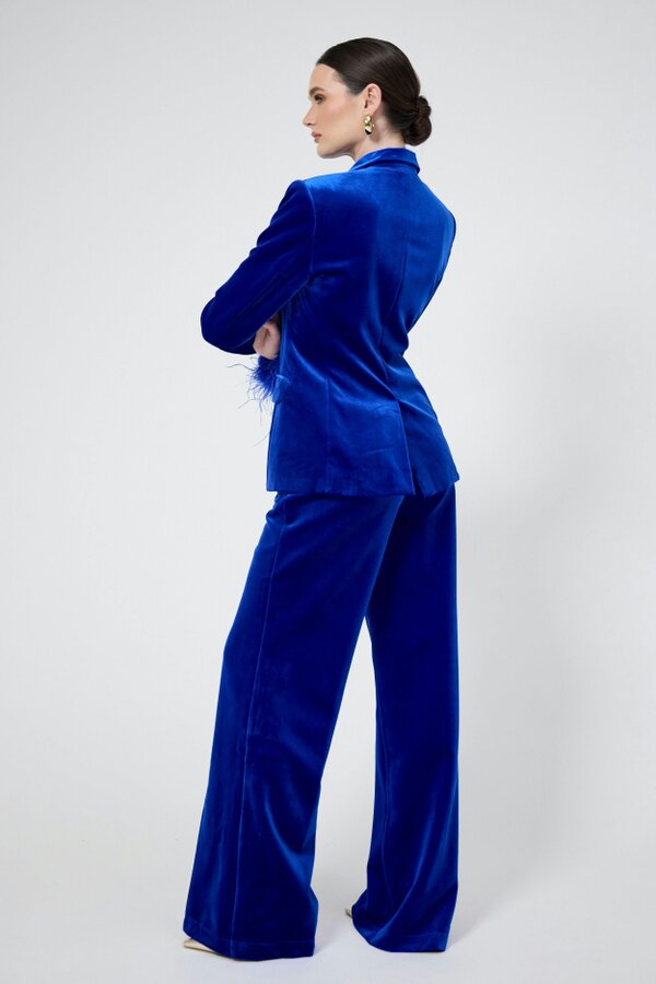 LuvForever Fashion Sapphire - Blue Velvet 3-Piece Blazer Suit