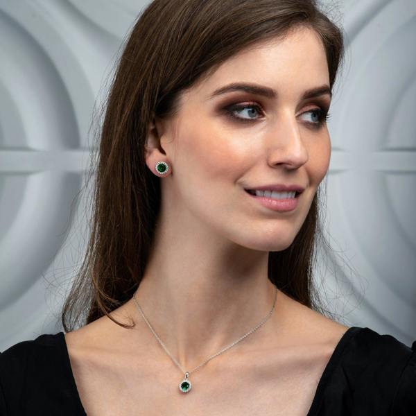 925 Sterling Silver Green Halo Pendant Necklace for Women. - namana.london