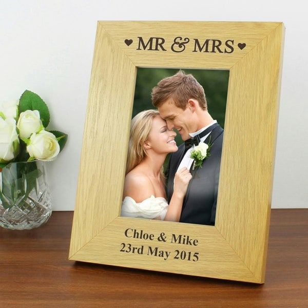 Personalised Memento Company Personalised Oak Finish 6x4 Mr & Mrs Photo Frame