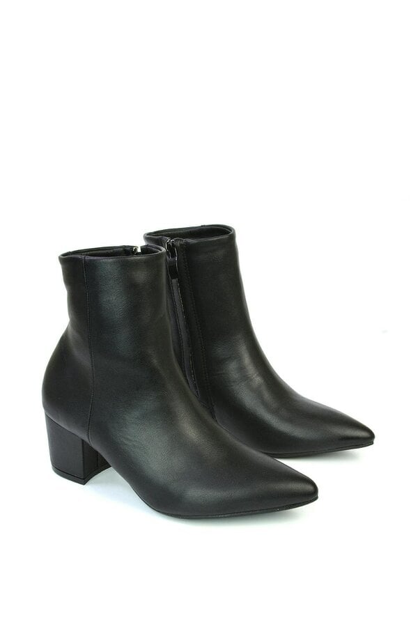 XY LONDON Pointed Toe Low Block Heel Ankle Boots