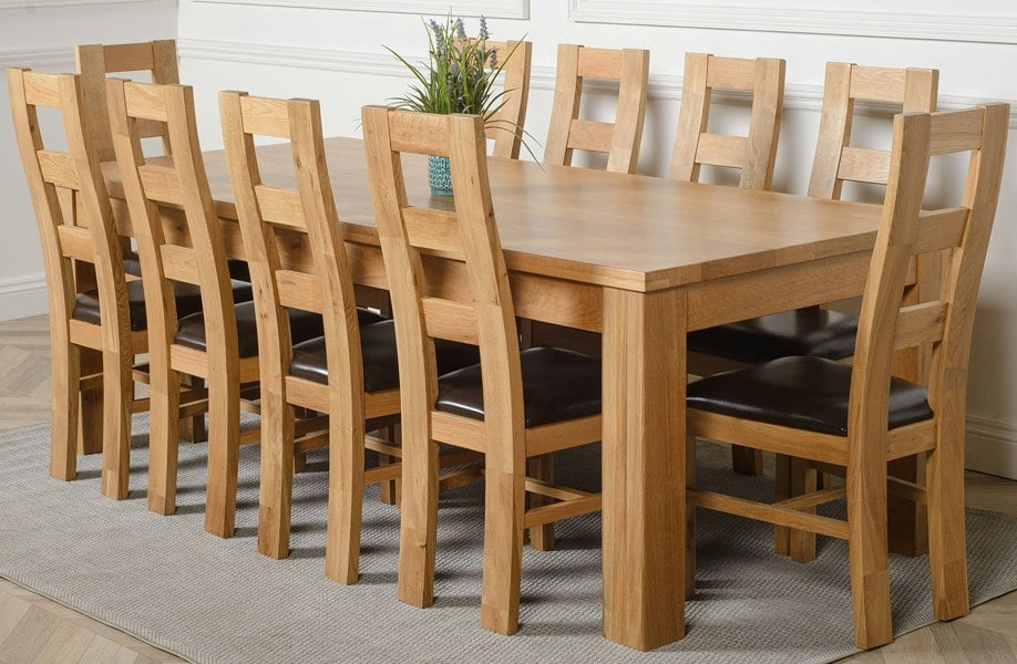 That's Furniture Dakota Extra Large Oak Dining Table with Yale Oak Chairs