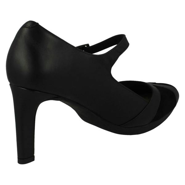 Clarks Womens Clarks Heeled Court Shoe With Buckle Ambyr Light