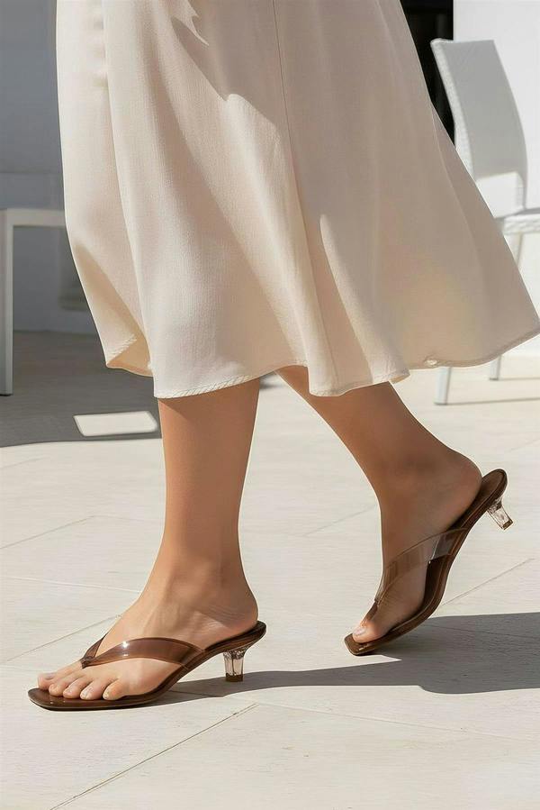 Spot On Ladies Spot On Toepost Heeled Sandals F00502
