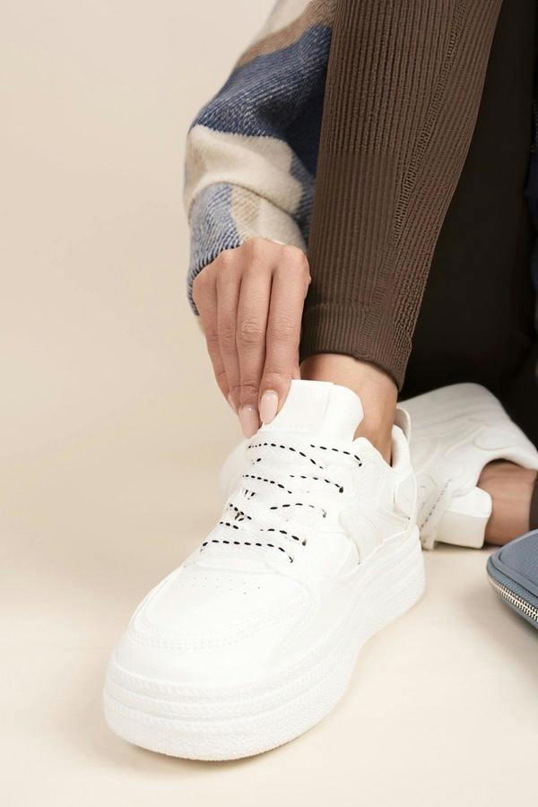Salira Chunky Panelled Lace Up Trainers With Contrast Detail - White