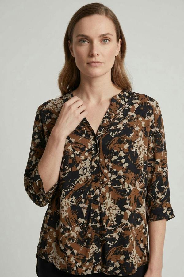 Navy | Printed V-Neck 3/4 Sleeve Relaxed Blouse