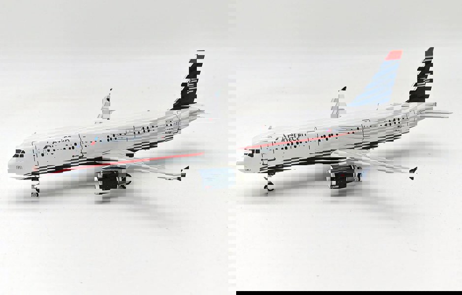 InFlight200 American Airlines Airbus A321-231 N578UW With Stand And Collectors Coin 1:200 Scale Inflight200 IF321AA578