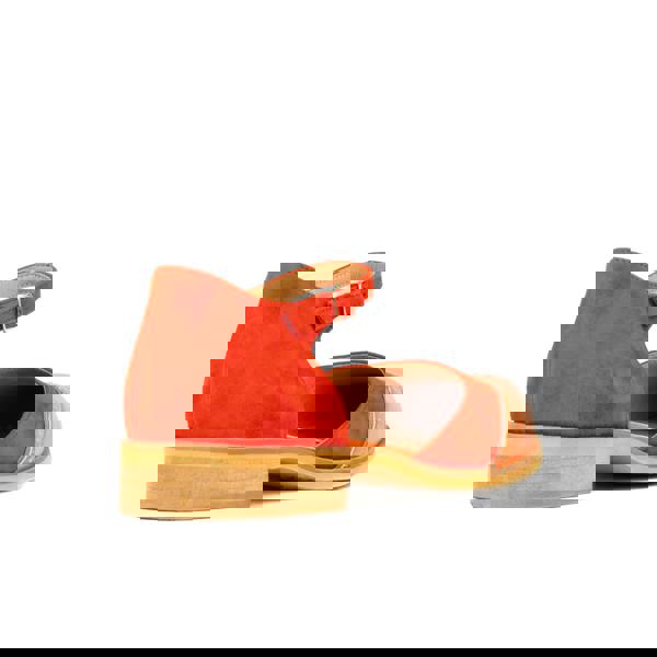 Embassy London Gigot - Red Multi - Women's closed heel round toe leather flat sandal