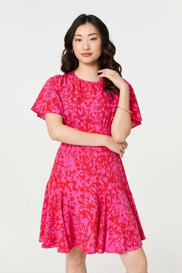 Red | Printed Angel Sleeve Knee Length Dress
