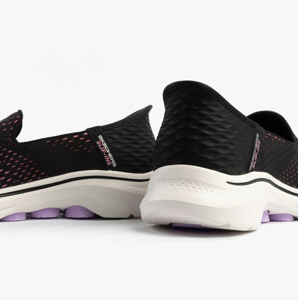 Skechers GO WALK 7 - KATNISS Womens Trainers Black/Multi