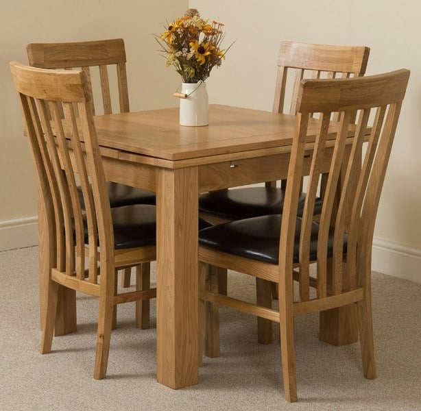 That's Furniture Richmond Small Extending Oak Dining Set with Harvard Oak Chairs