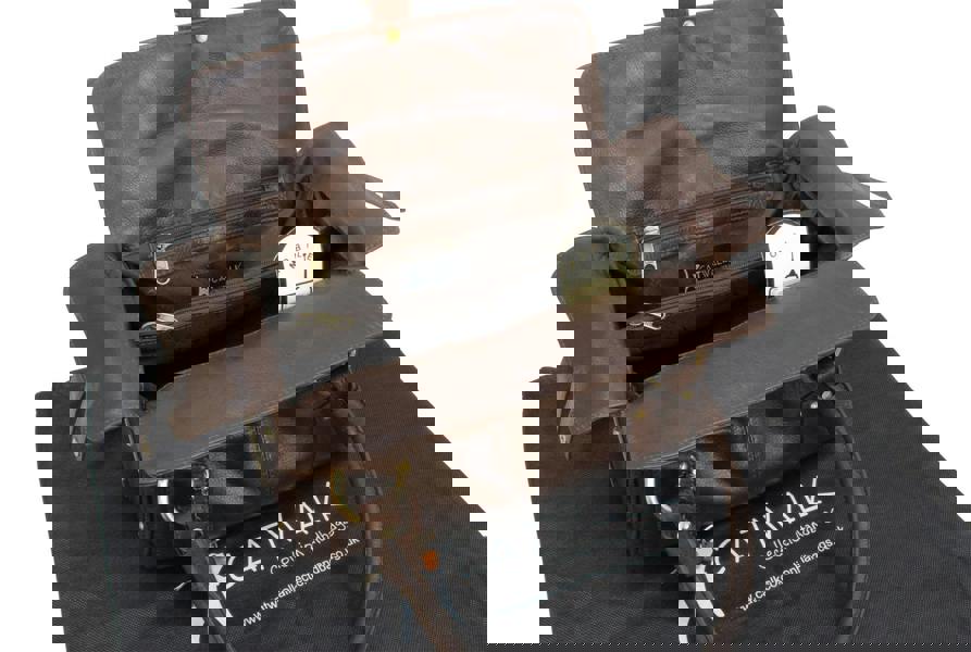 Catwalk Collection Handbags Claudia - Top Handle Bag