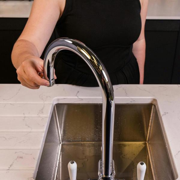 Flode korsa | Traditional Cruciform Style 3 in 1 Instant Boiling Tap | White Ceramic Levers | Polished Chrome Finish