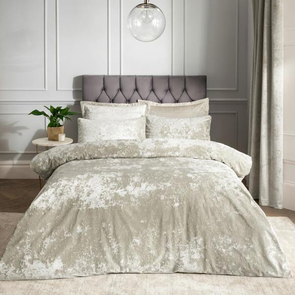 Catherine Lansfield Crushed Velvet Duvet Cover Set