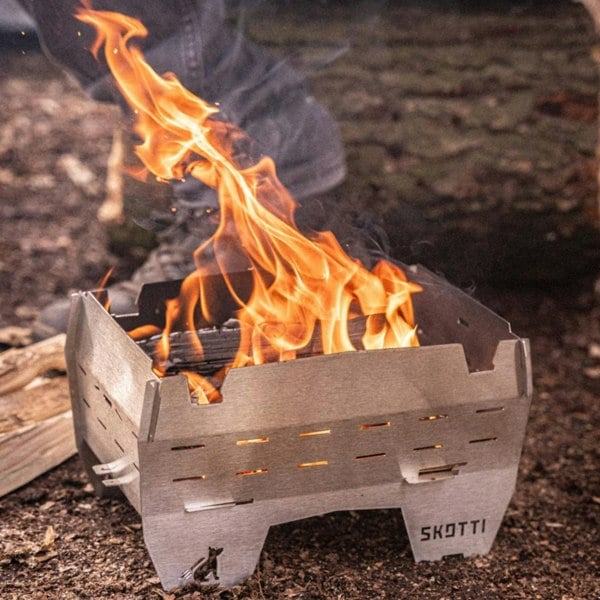 SKOTTI Mini - Ultra-functional Outdoor Grill