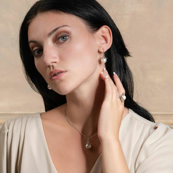 Large Pearl Pendant Necklace for Women - namana.london