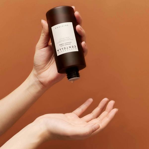 SKIN1004 Madagascar Centella Probio-Cica Essence Toner 210ml - Additional 3