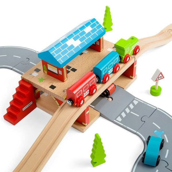 Bigjigs Rail Wooden London Overground Station - 5 Pieces (Trains Sold Separately)