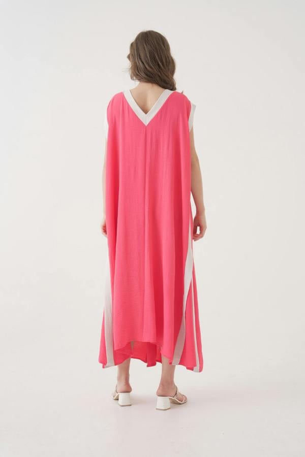 Hoxton Gal Oversized Sleeveless V-Neck Colorblock Maxi Dress in Pink and White
