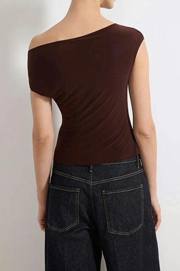 WOVCOR Fitted Asymmetrical Neckline Blouse with Accessory Detail Knit
