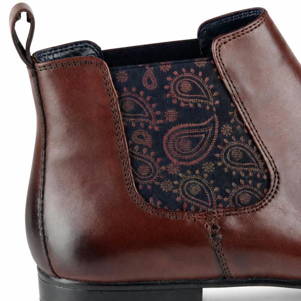 Silver Street London CARNABY Chelsea Boots in Red