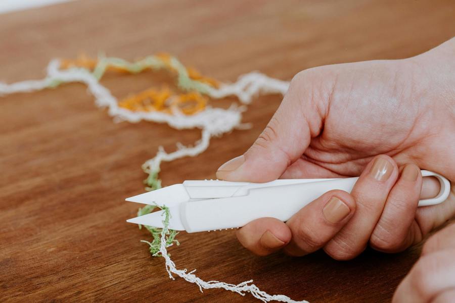 Slice Self-Opening Scissors In use - DaltonSafety