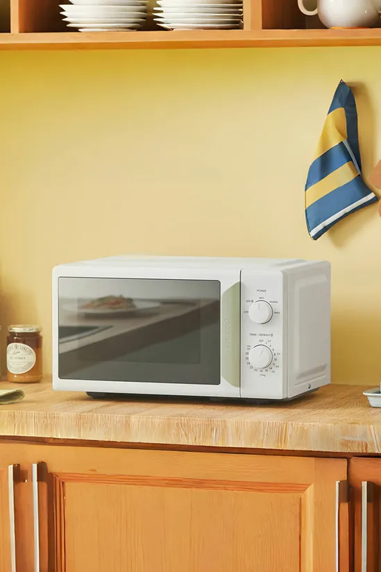 Living and Home 700W White 19L 5-level Power Kitchen Manual Microwave Oven with Timer