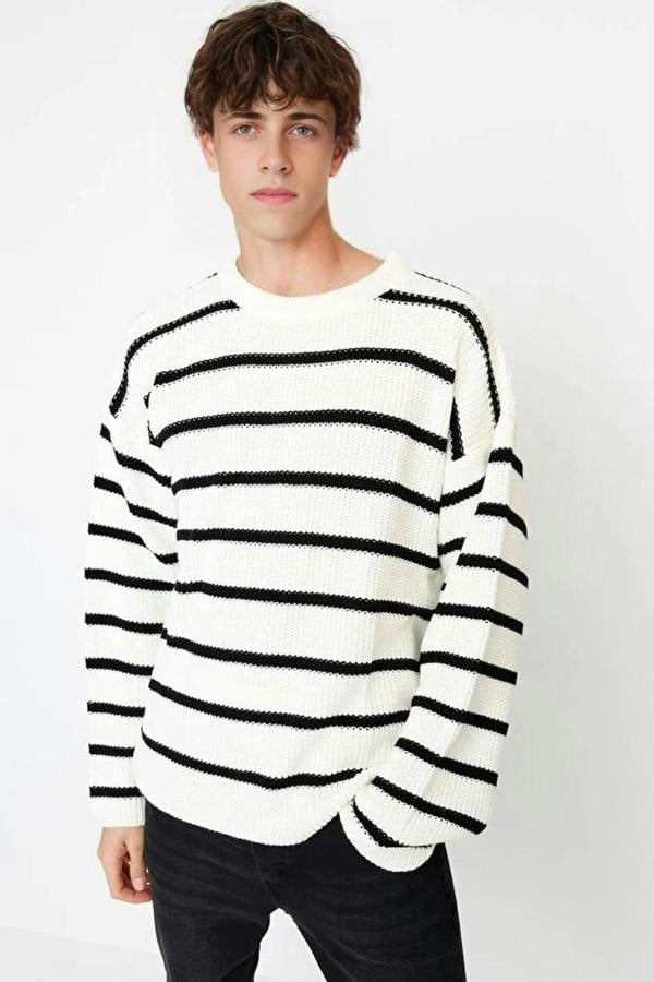 WOVCOR Crew Neck Striped Men's Sweater