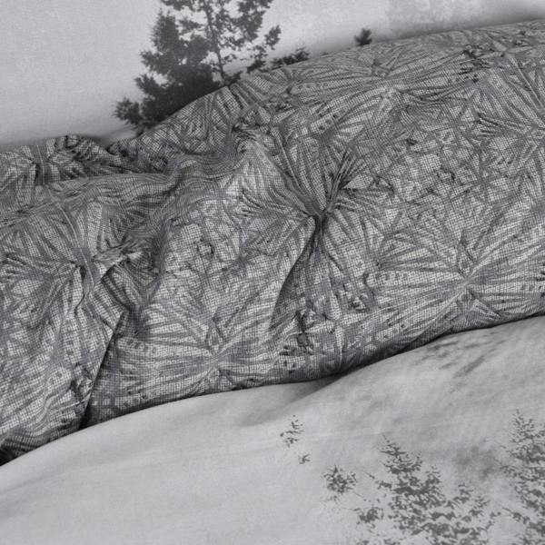 Smart Living Reversible Polycotton Wolf Panel Duvet Cover and Pillowcase Set