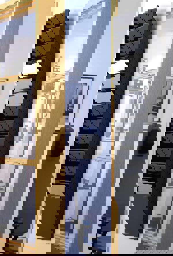 Durable FLEXIBOXX 12 Wall Mounted Literature Tray | A4 Landscape Holder | Black