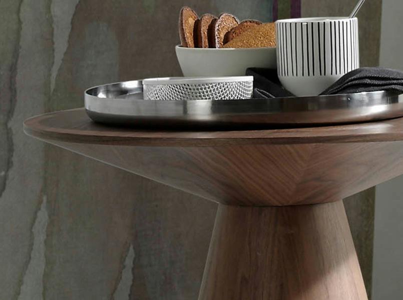 Angel Cerdá Round walnut corner table 2043
