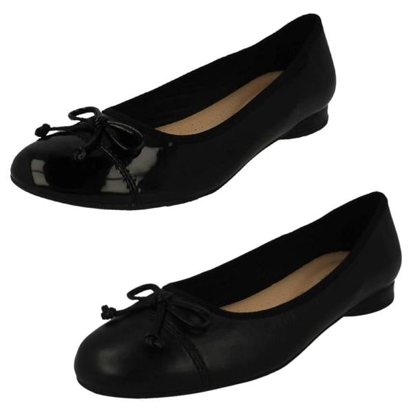 Clarks Womens Clarks Ballerina Style Flats Loreleigh Rae