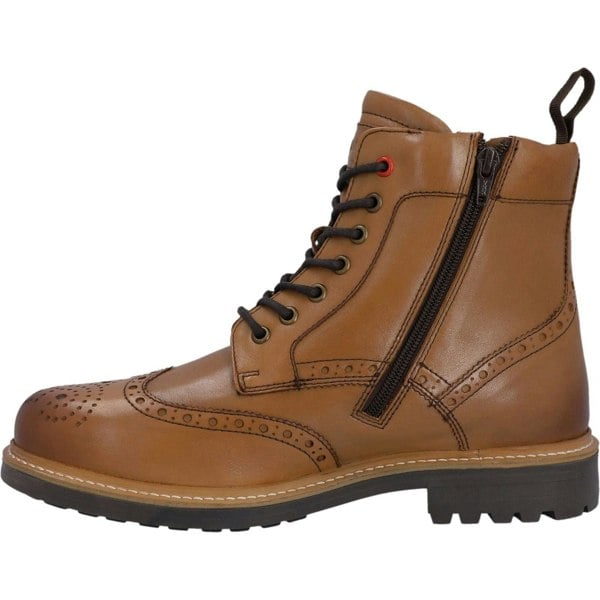 Hunter model Cawdor Brogue Ankle Male in Tan