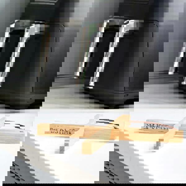 MijMoj Design Personalised Solid Oak Trivet – Space Saving Kitchen Gift