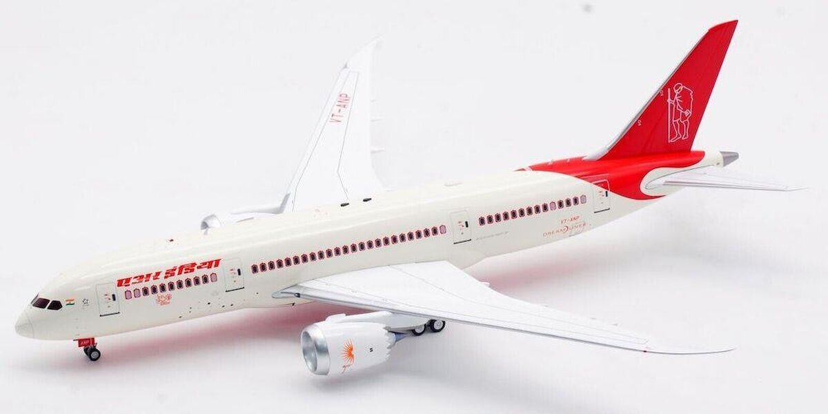 MCSlots Air India Boeing 787-8 Dreamliner VT-ANP 1:200 Inflight200 IF788AI1123