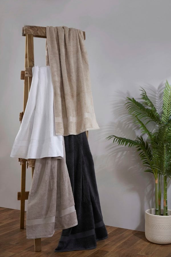 Martex 5 Star Hotel Concept 750GSM 100% Cotton Face Cloths & Hand Towels